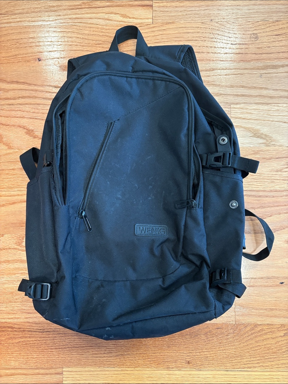 WENIG Locking Anti Theft Backpack